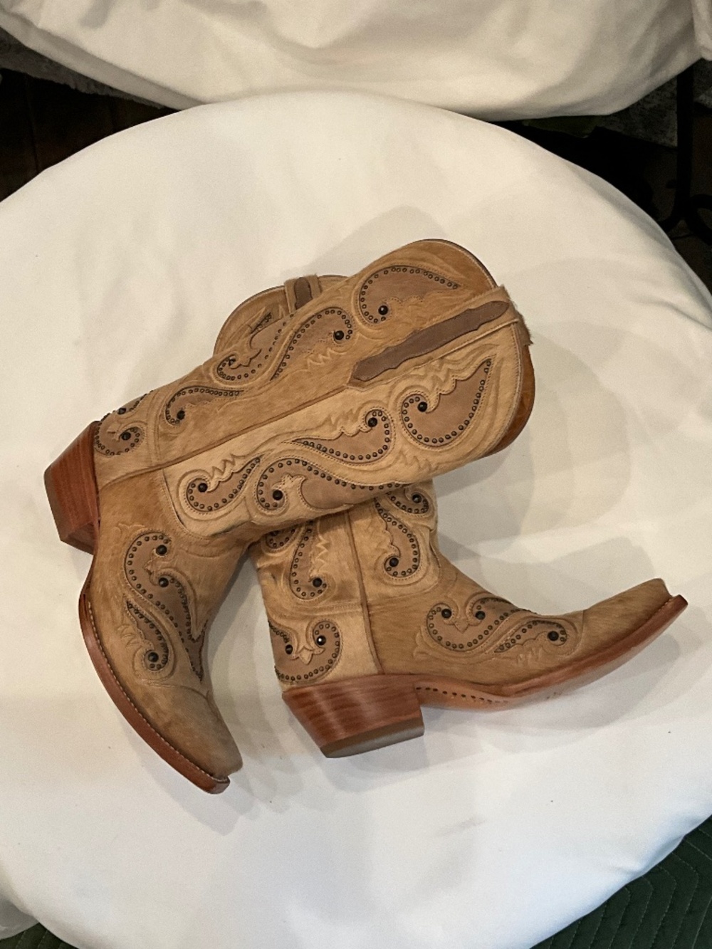 Luchesse Boots. RARE! Beautiful Haircalf. Breathtaking. Size 8 Tan